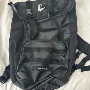 TIMBUK2 ROGUE BACKPACK WITH TWITCH LOGO